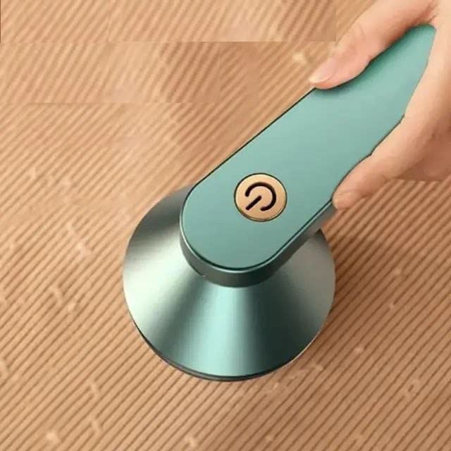 Portable Lint Remover – USB Rechargeable Fabric & Sweater Shaver